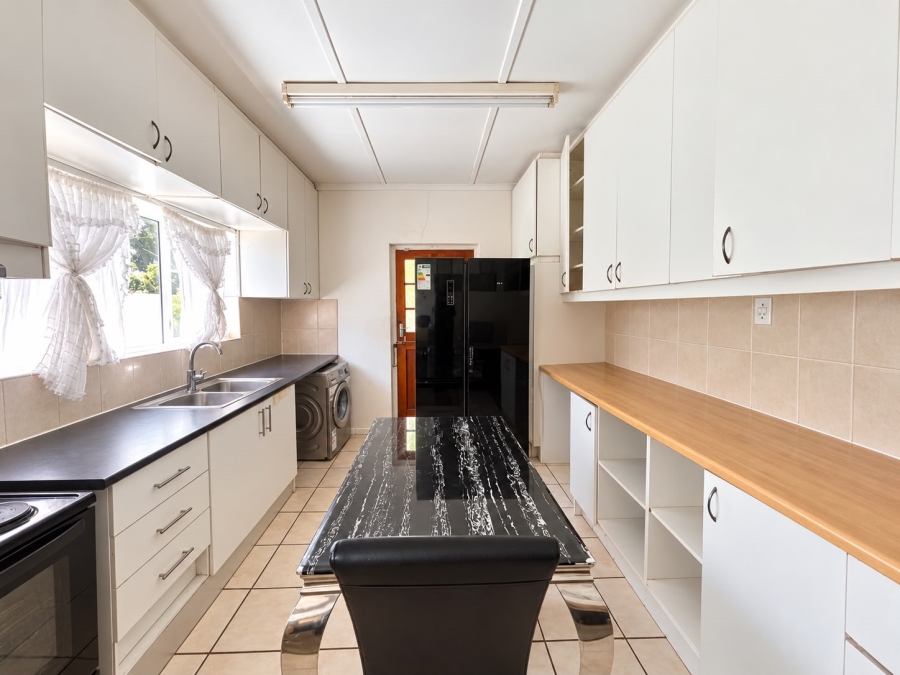 3 Bedroom Property for Sale in Rugby Western Cape